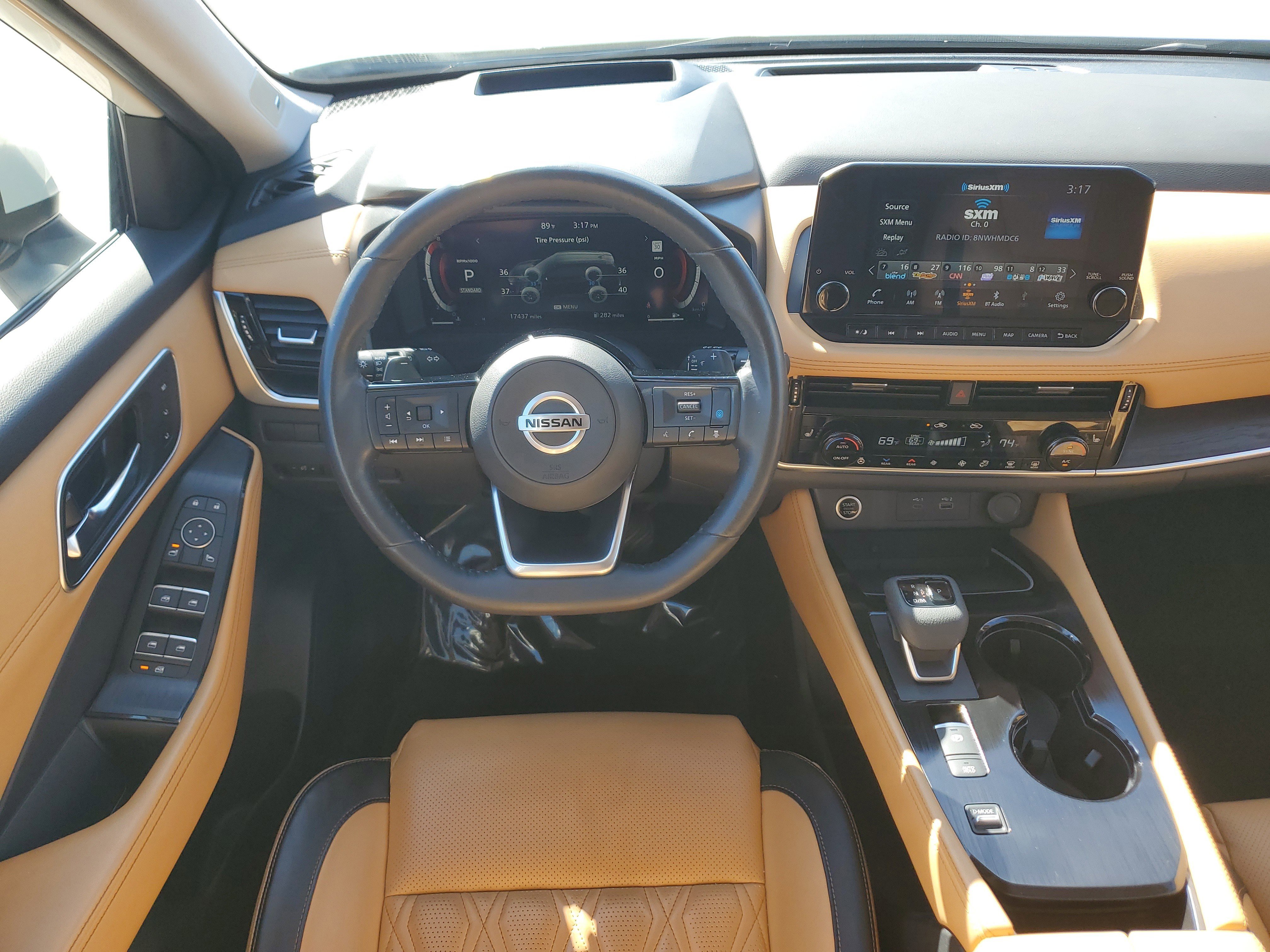 Used 2021 Nissan Rogue Platinum image 15