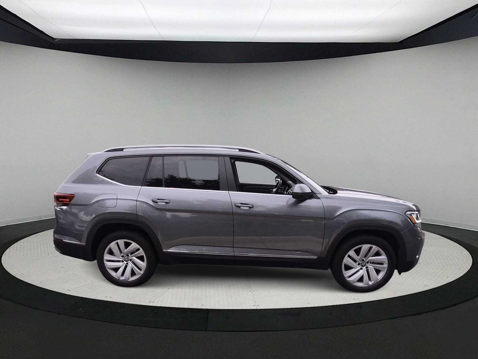 Used 2021 Volkswagen Atlas SEL AWD/4WD image 9