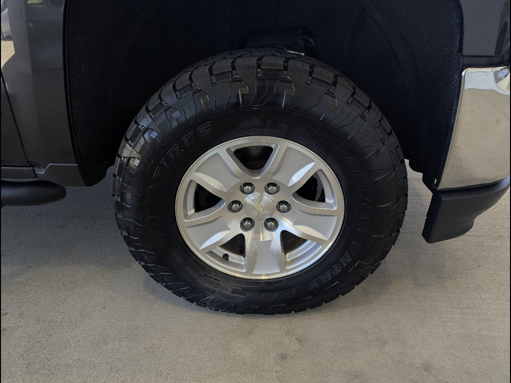 Used 2016 Chevrolet Silverado 1500 LT AWD/4WD image 17
