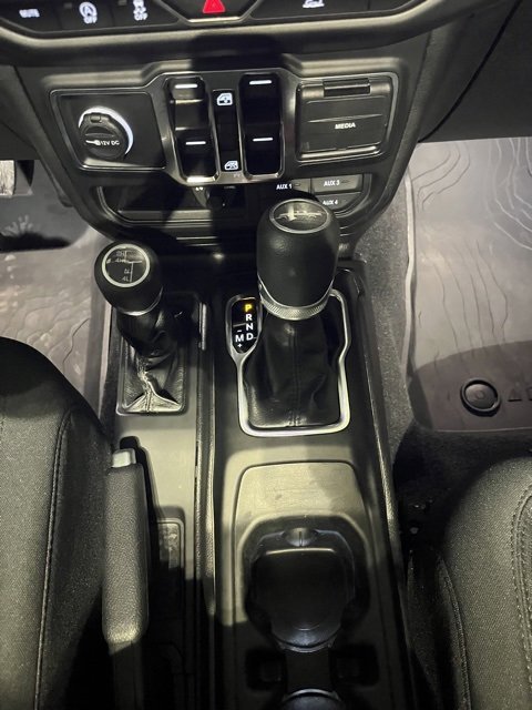 Used 2021 Jeep Gladiator Sport image 27