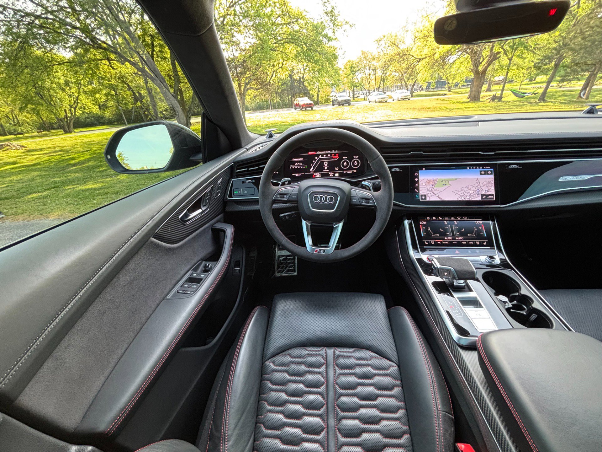 Used 2023 Audi RS Q8 w/ Black Optic Package image 35