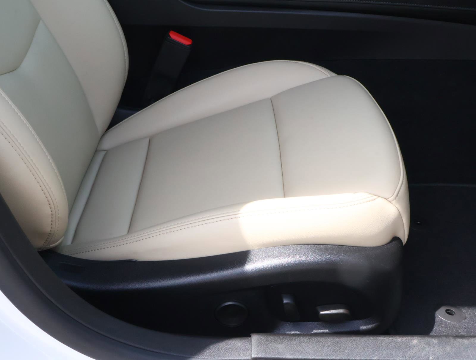 Used 2023 Cadillac CT5 Luxury w/ Sun And Sound Package RWD image 23