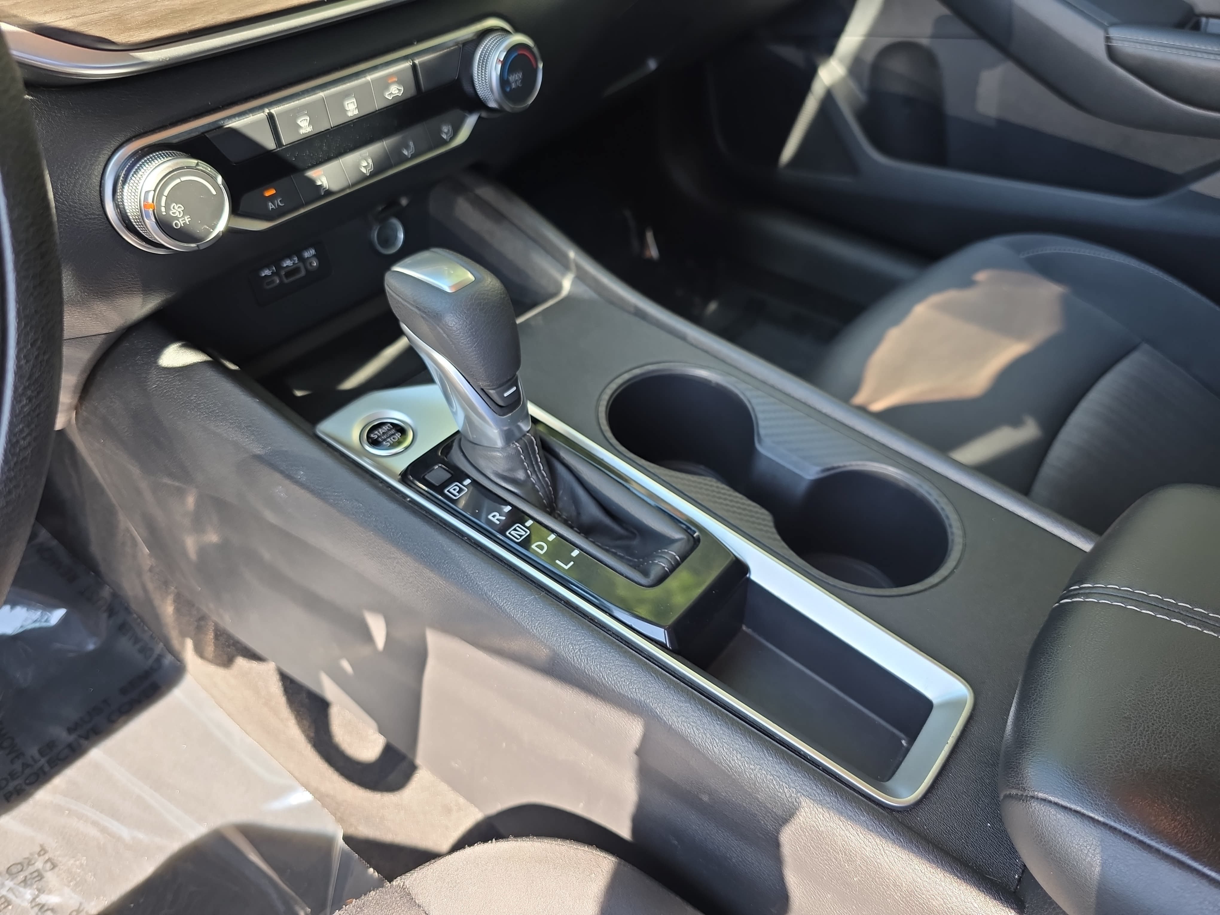 Used 2025 Nissan Altima 2.5 SV FWD image 22