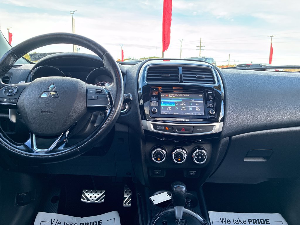 Used 2016 Mitsubishi Outlander Sport GT AWD/4WD image 18