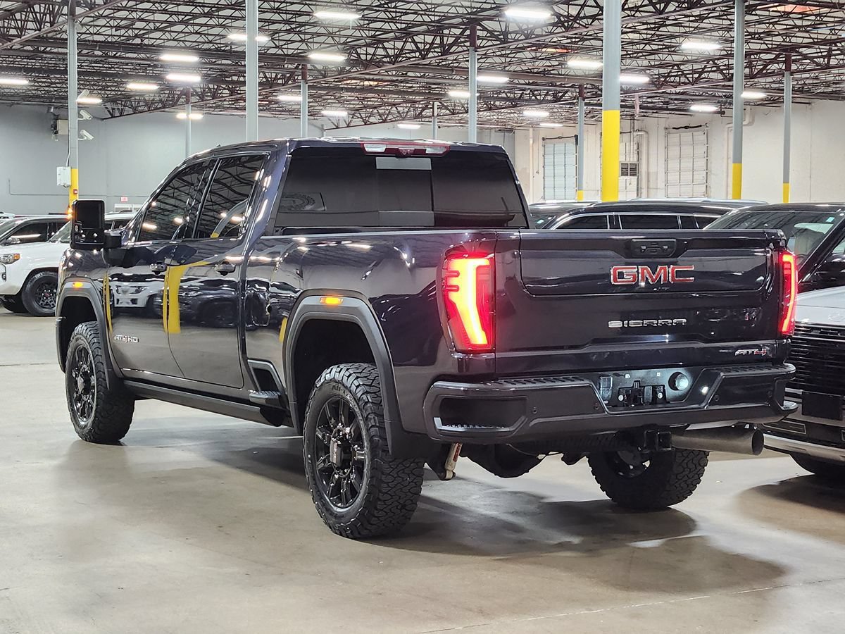 Used 2024 GMC Sierra 2500 AT4 w/ AT4 Premium Plus Package AWD/4WD image 11