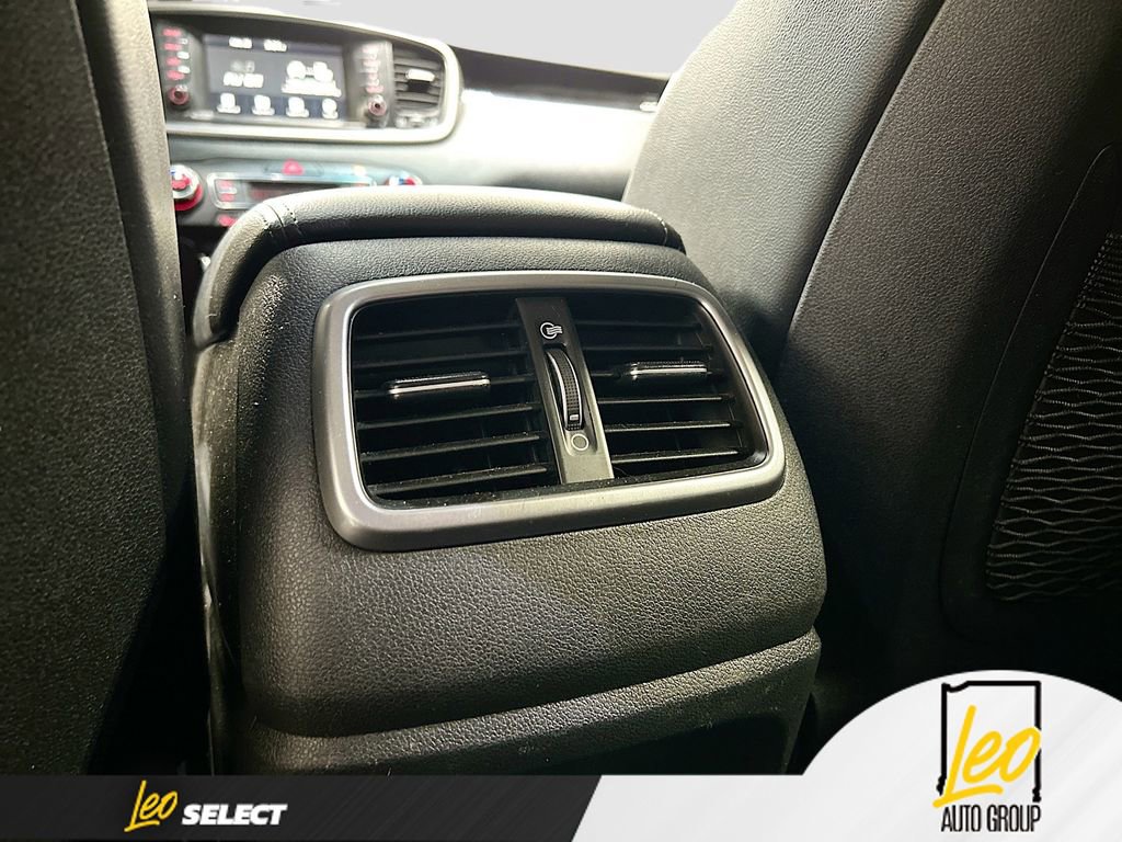 Used 2020 Kia Sorento EX image 25