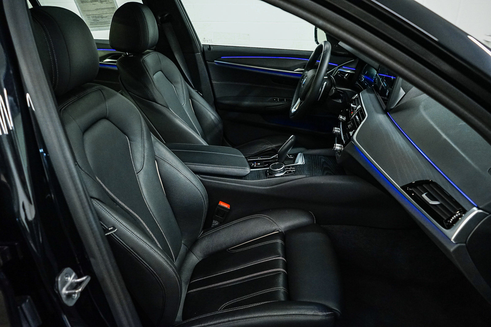 Certified 2023 BMW 540i w/ Premium Package RWD image 16