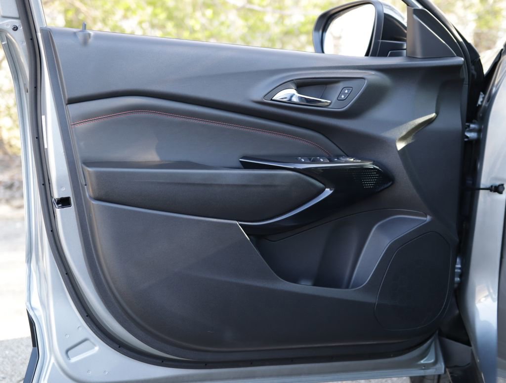 Used 2026 Chevrolet Trax RS w/ Driver Confidence Package image 23