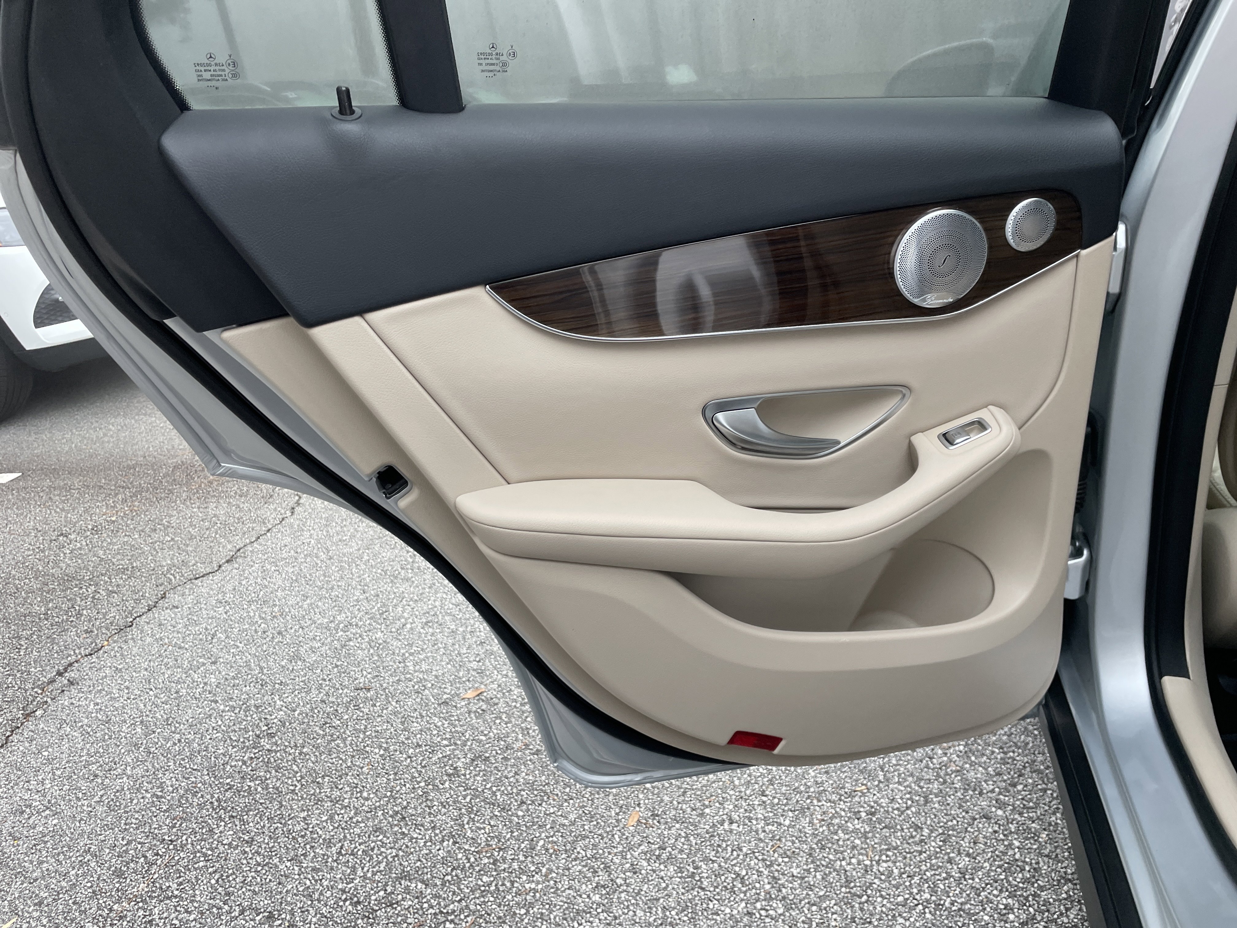 Used 2019 Mercedes-Benz GLC 300 image 39