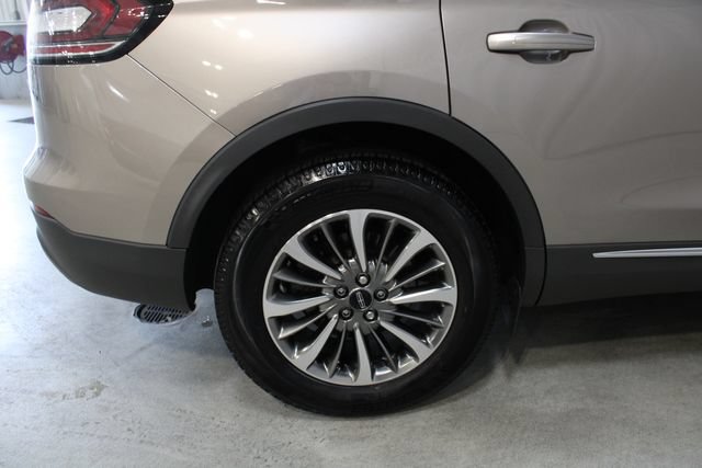 Used 2020 Lincoln Nautilus Premier w/ Equipment Group 101A AWD/4WD image 27