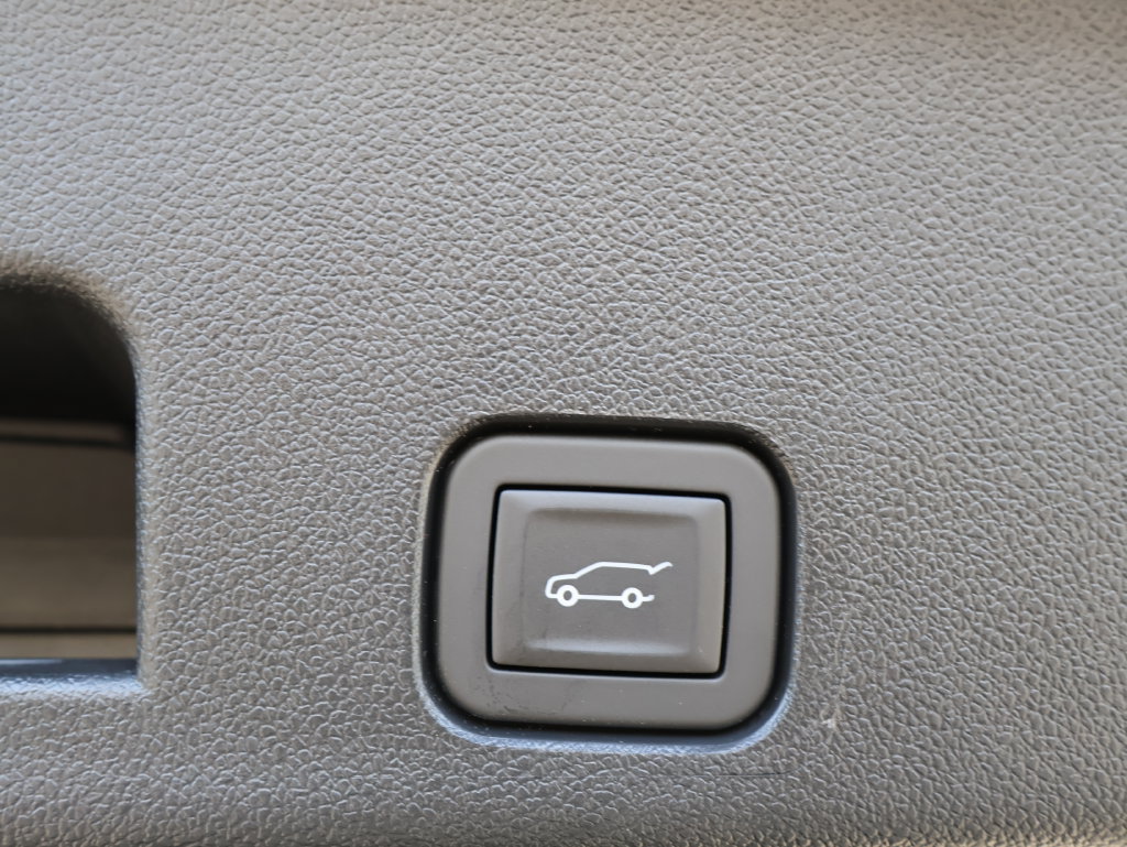 New 2027 GMC Acadia Denali Ultimate w/ LPO, Floor Liner Package AWD/4WD image 34