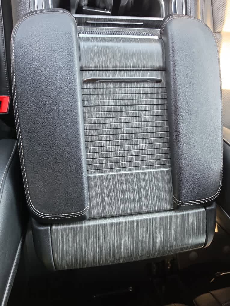 Used 2024 Jeep Wagoneer Series II w/ Flexible Seating Group RWD image 22