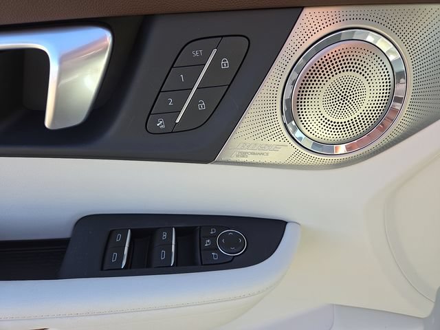 New 2026 Buick Enclave Avenir w/ Super Cruise Package FWD image 10