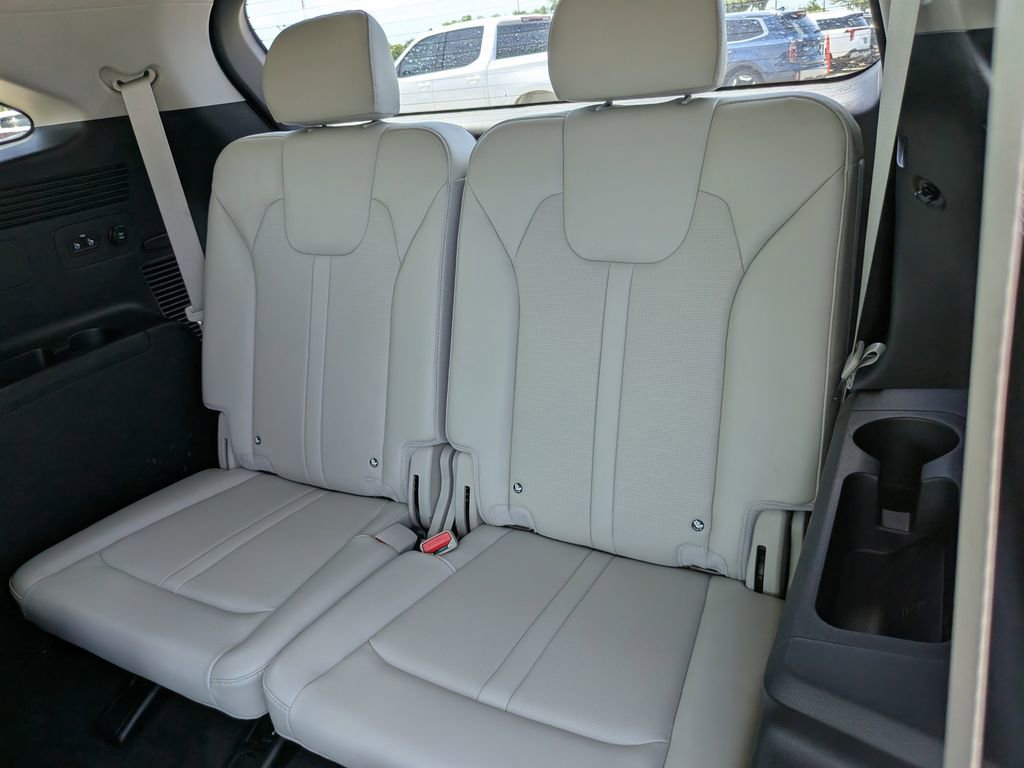 Certified 2024 Kia Sorento EX w/ Panoramic Sunroof Package FWD image 20