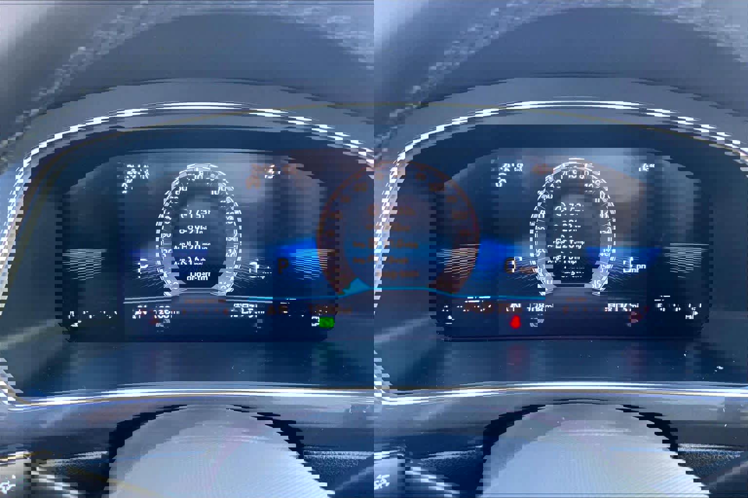 Used 2024 Volkswagen Tiguan SE R-Line image 24