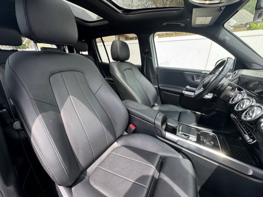 Used 2020 Mercedes-Benz GLB 250 4MATIC image 43