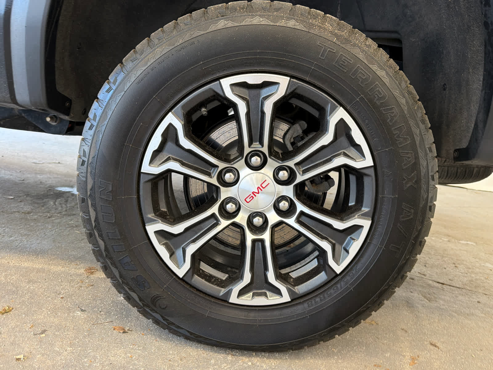 Used 2023 GMC Canyon AT4 w/ AT4 Premium Package AWD/4WD image 9