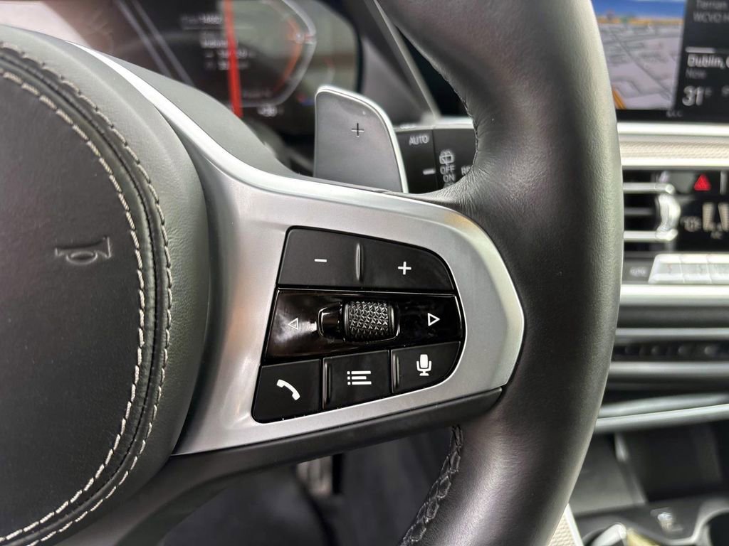 Used 2022 BMW X5 xDrive40i w/ M Sport Package image 18