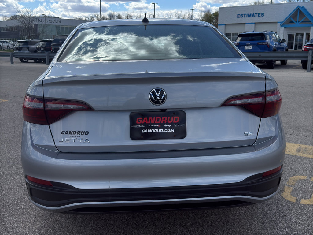 Used 2022 Volkswagen Jetta SE FWD image 7
