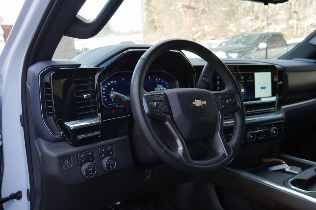 Used 2024 Chevrolet Silverado 2500 High Country w/ High Country Premium Package image 10