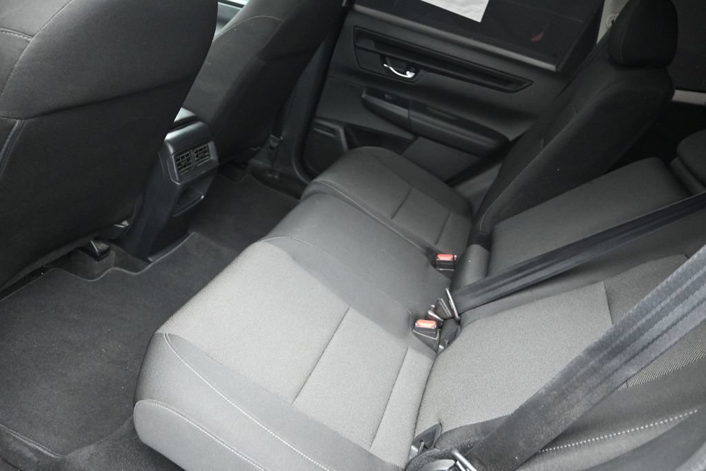 Used 2025 Honda CR-V LX image 18