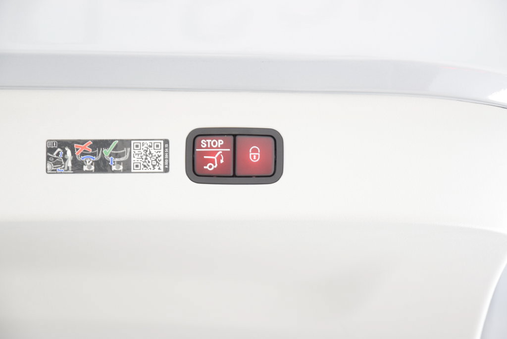 Used 2023 Mercedes-Benz EQE 350+ SUV image 30