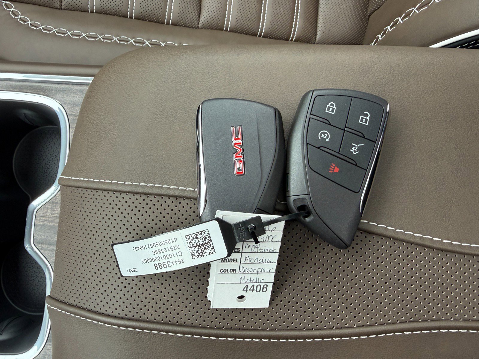 New 2026 GMC Acadia Denali Ultimate w/ LPO, Rugged Package image 43