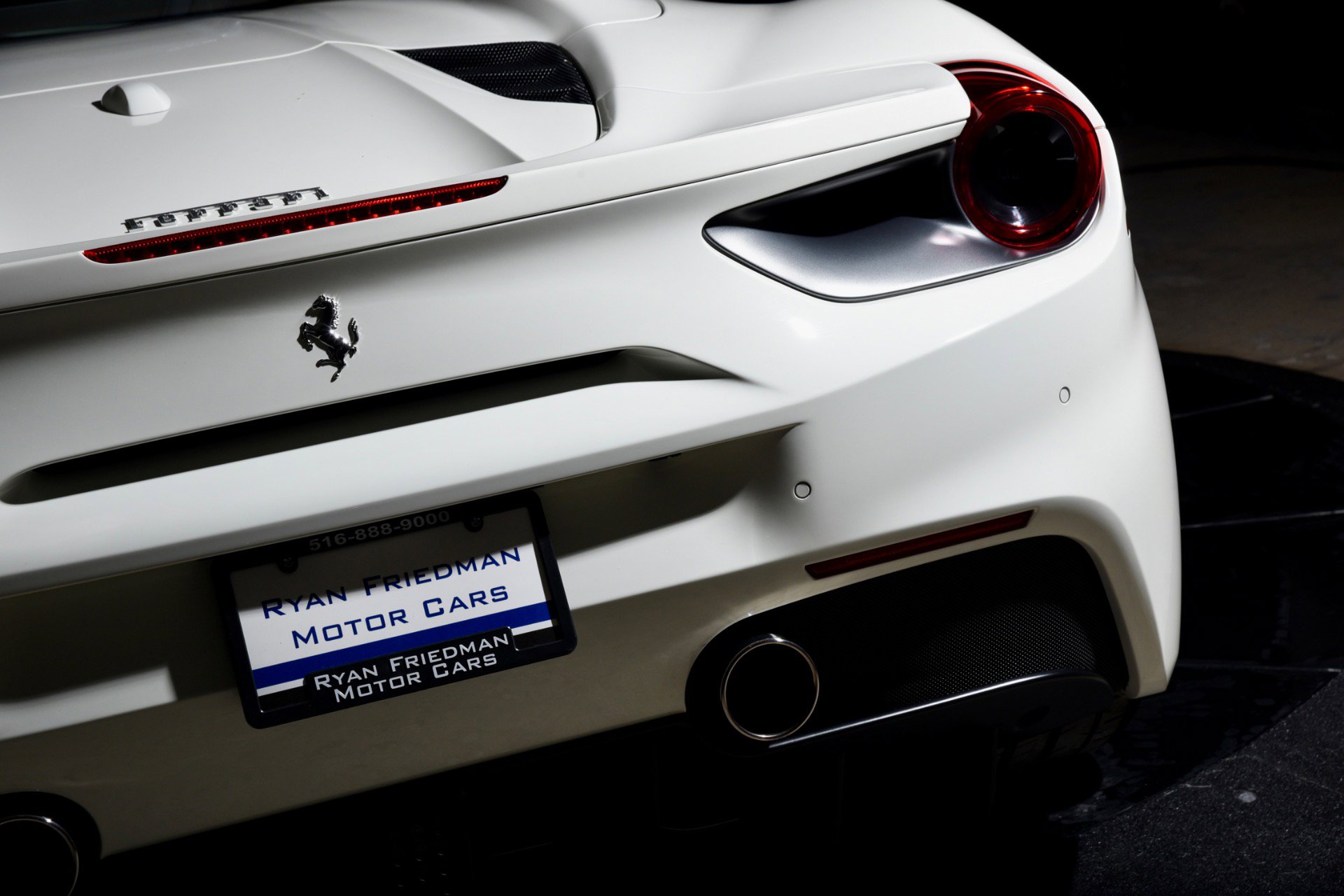 Used 2018 Ferrari 488 Spider image 14