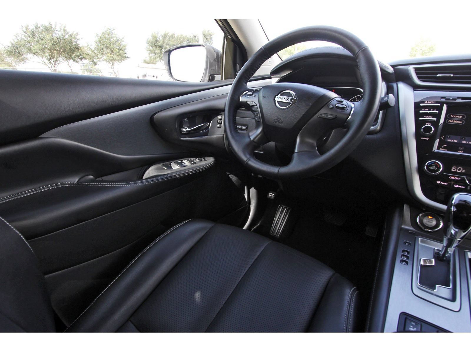 Used 2019 Nissan Murano SL FWD image 11