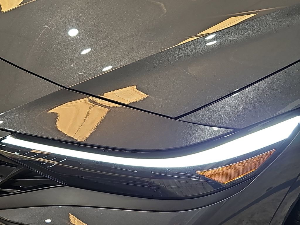 New 2025 Hyundai Elantra Sport image 29