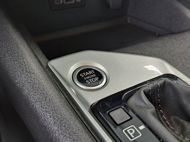 Used 2025 Nissan Altima 2.5 SV FWD image 17