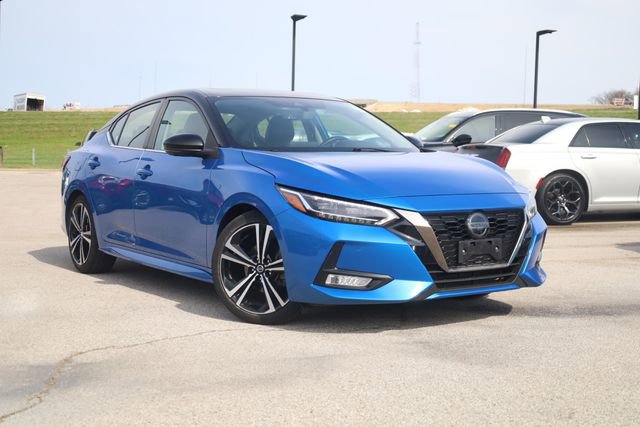 Used 2023 Nissan Sentra SR w/ SR Premium Package image 2