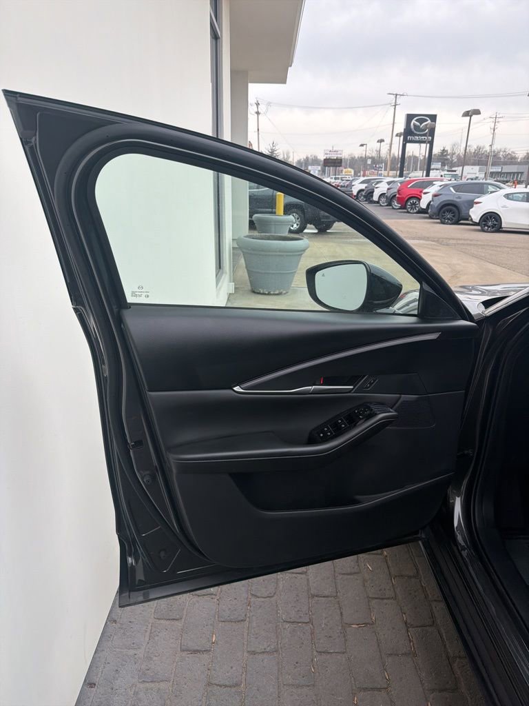 New 2025 MAZDA CX-30 AWD 2.5 S w/ Select Sport Pkg image 29