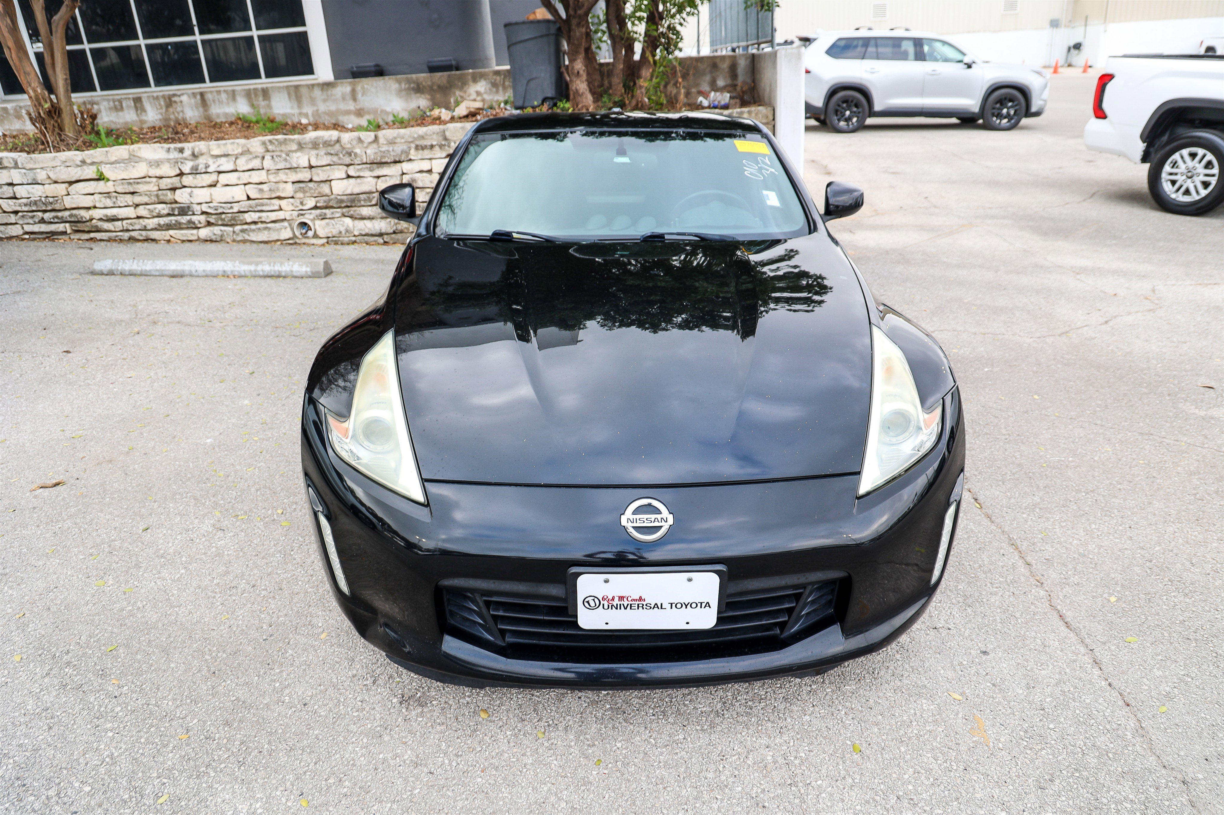Used 2016 Nissan 370Z w/ Sport Package image 5