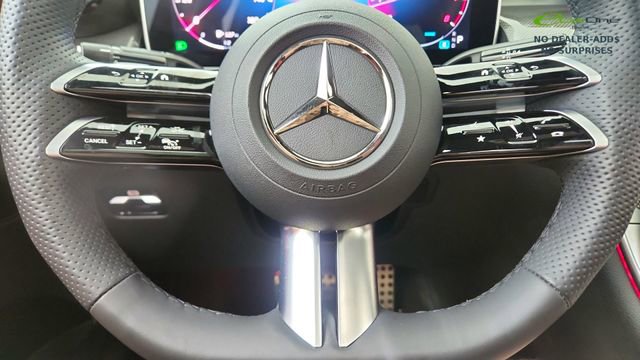Used 2025 Mercedes-Benz GLC 300 4MATIC image 39