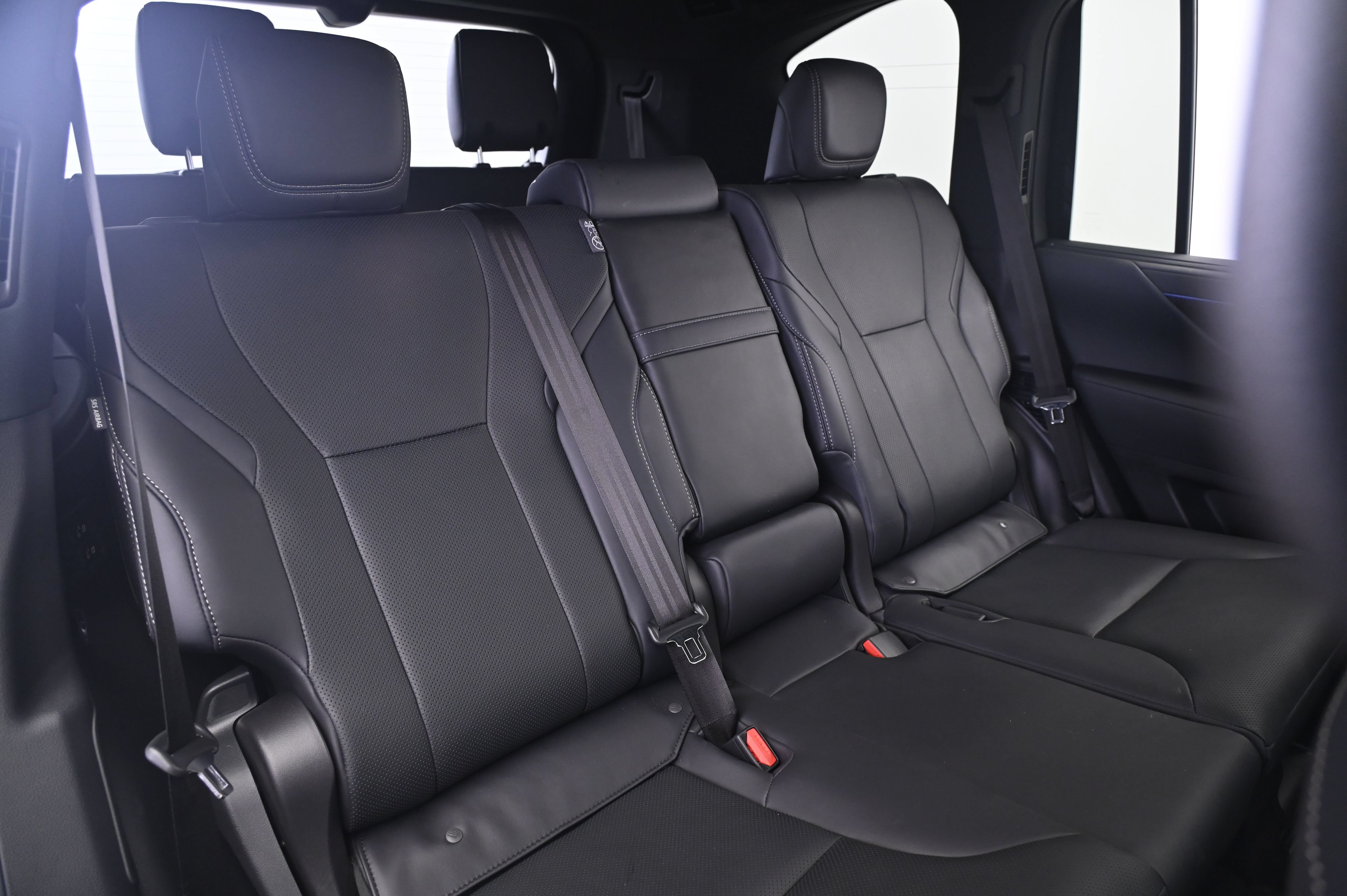 Used 2026 Lexus LX 700h Luxury AWD/4WD image 20