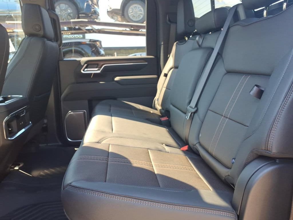 New 2026 Chevrolet Silverado 2500 High Country w/ Technology Package AWD/4WD image 15