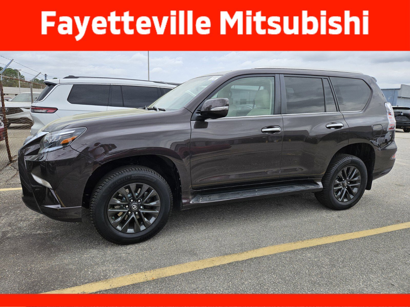 Used 2020 Lexus GX 460 Premium w/ Premium Package image 5
