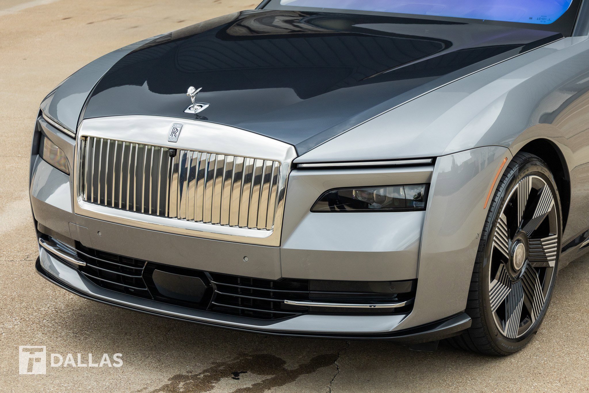 Used 2024 Rolls-Royce Spectre w/ Spectre Launch Package AWD/4WD image 6