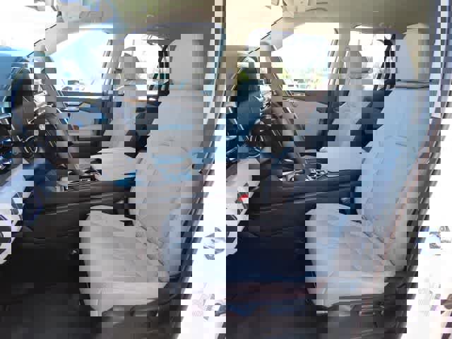 Certified 2023 Honda Pilot LX image 13