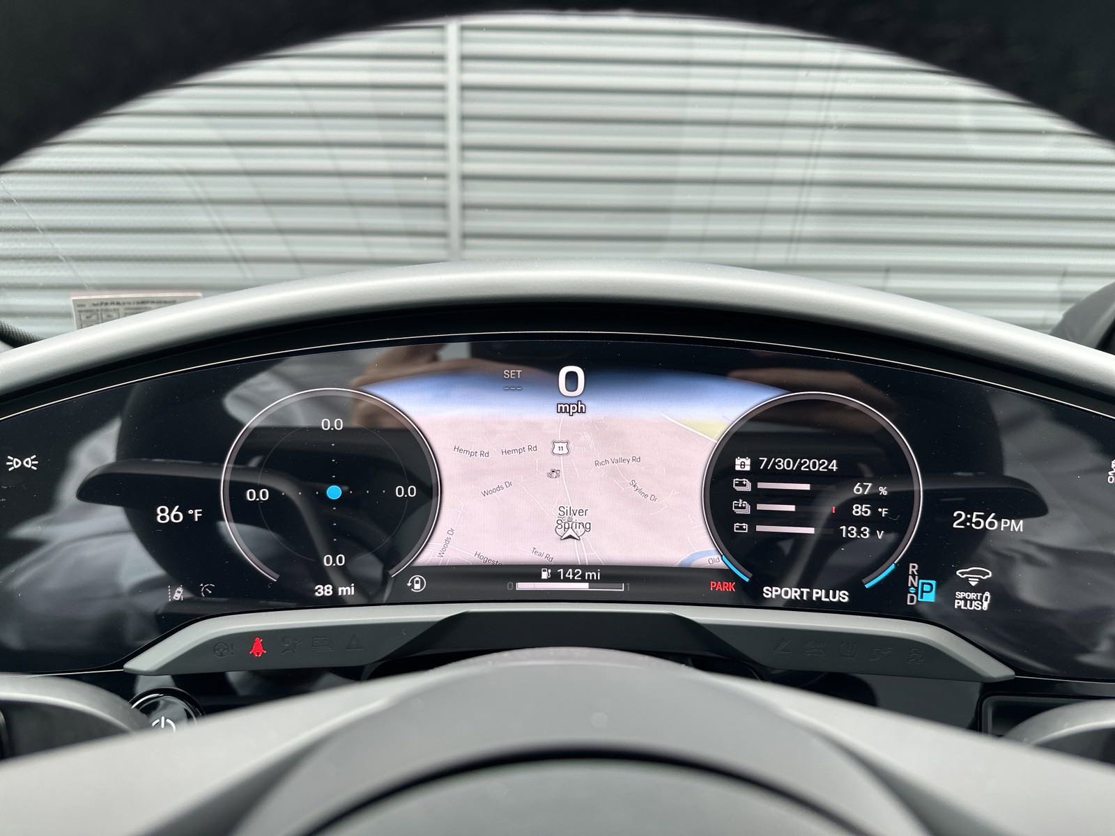 New 2025 Porsche Taycan image 17