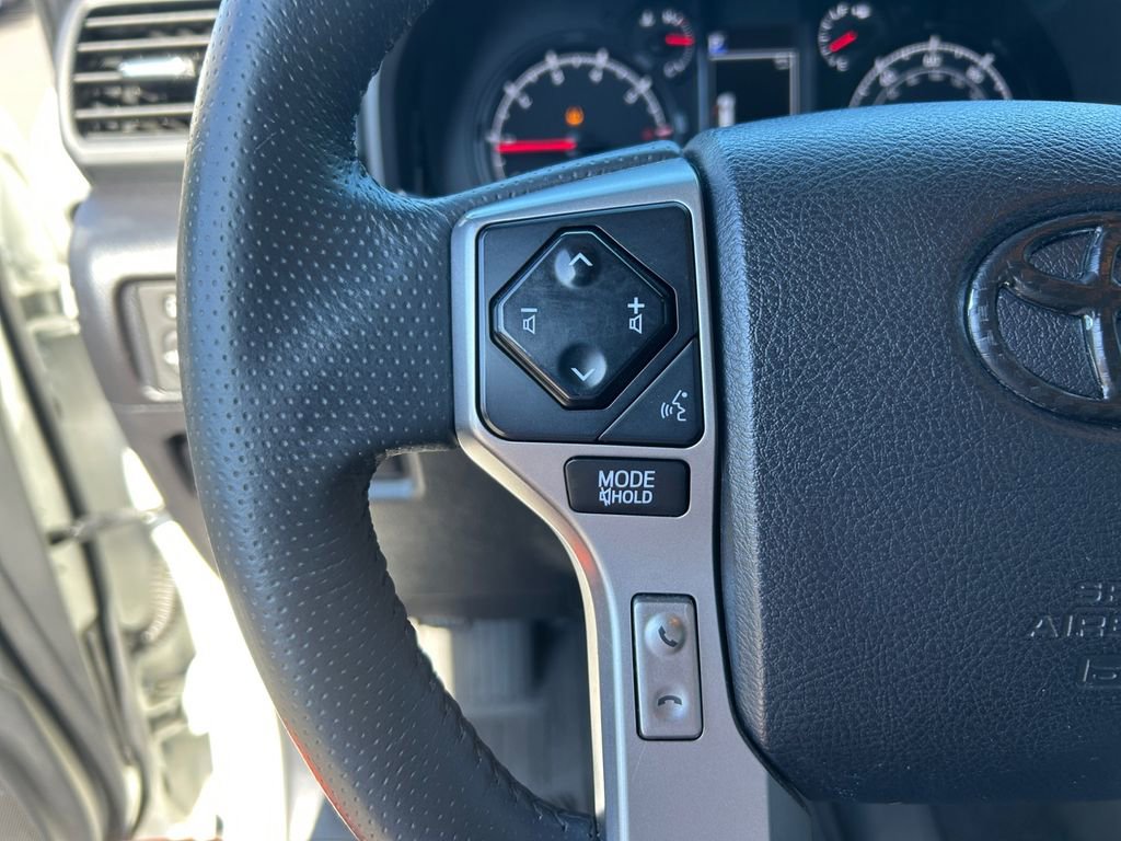 Used 2020 Toyota 4Runner SR5 Premium image 18