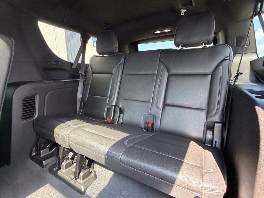 Used 2021 Chevrolet Suburban High Country AWD/4WD image 24