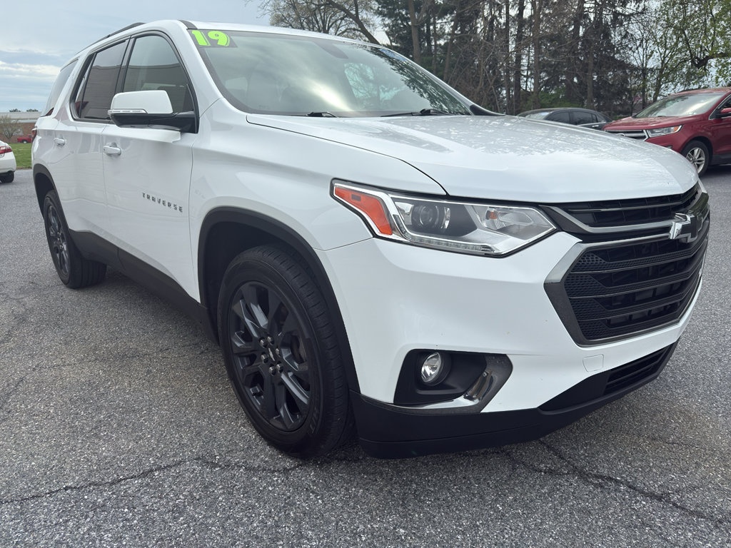 Used 2019 Chevrolet Traverse RS w/ LPO, Floor Liner Package AWD/4WD image 7
