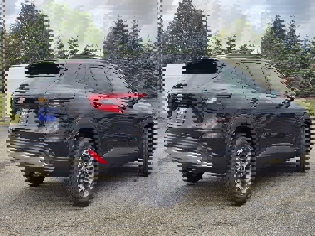 New 2026 Chevrolet Trax LT w/ Driver Confidence Package image 13