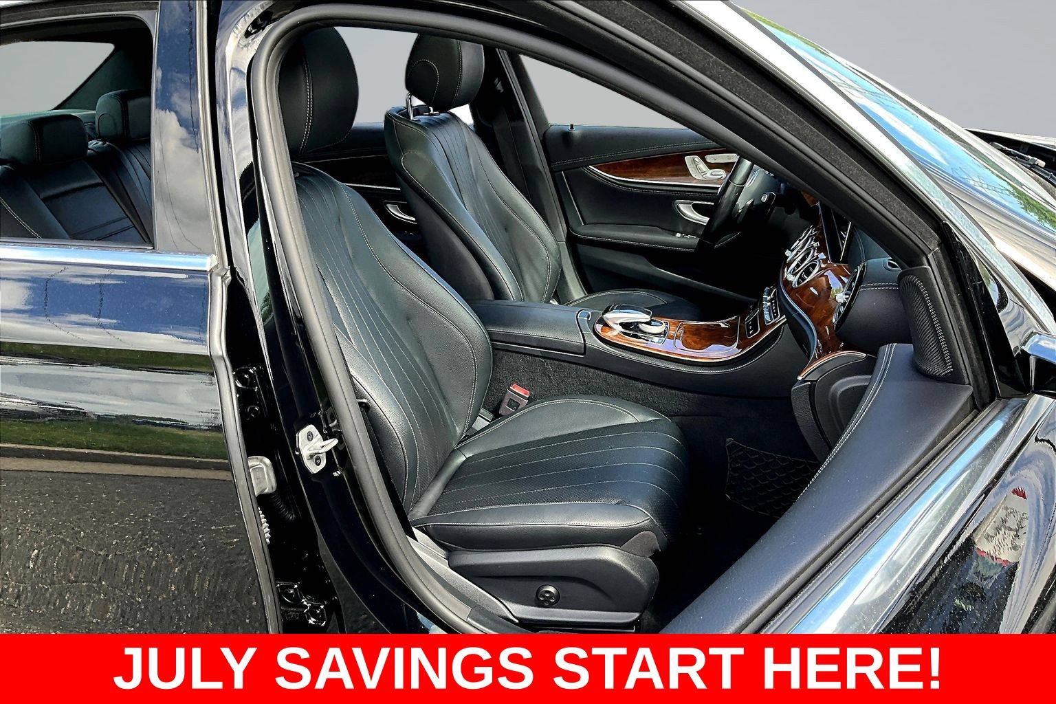 Used 2020 Mercedes-Benz E 350 4MATIC Sedan w/ Parking Assistance Package image 37