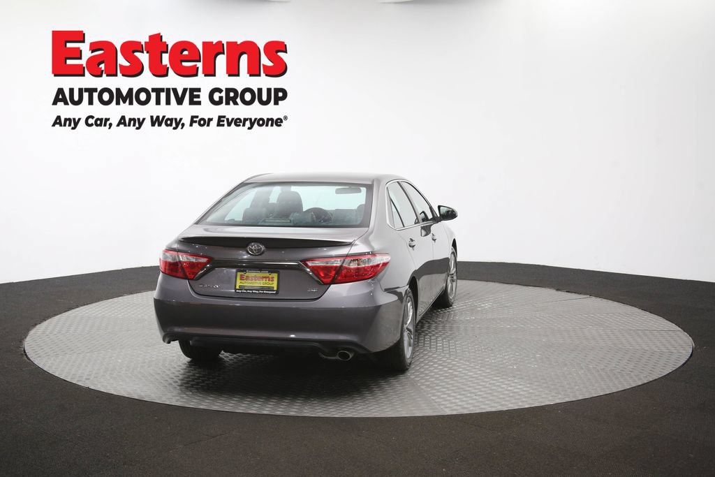 Used 2016 Toyota Camry SE FWD image 38