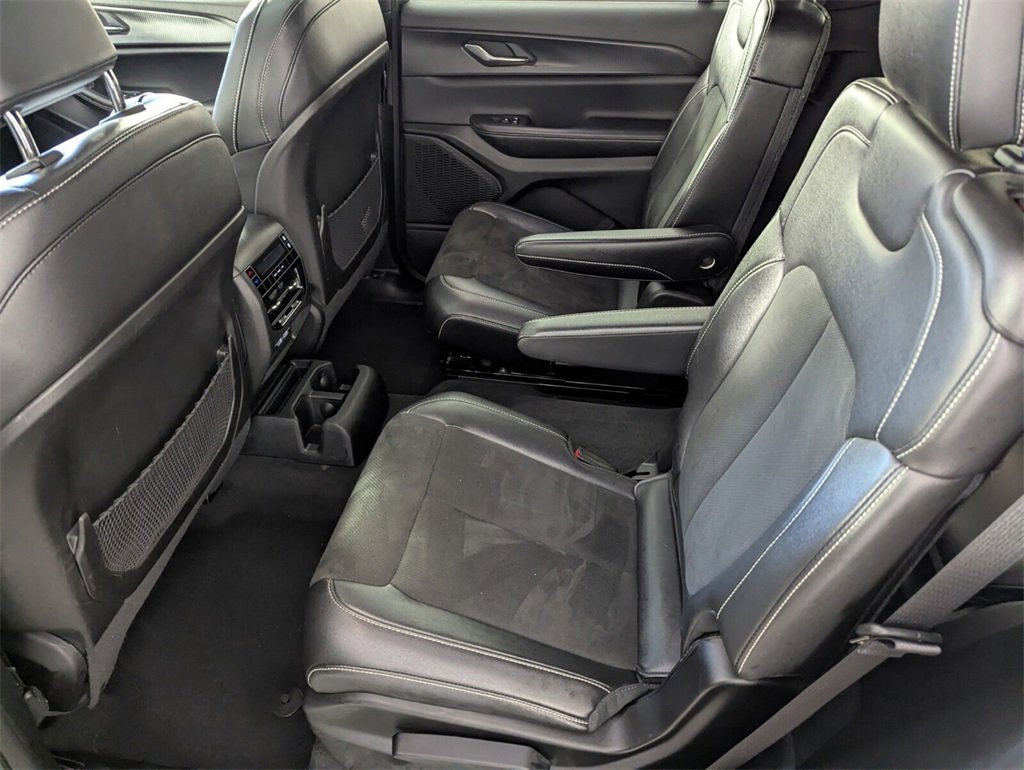 Certified 2024 Jeep Grand Cherokee L Altitude image 14