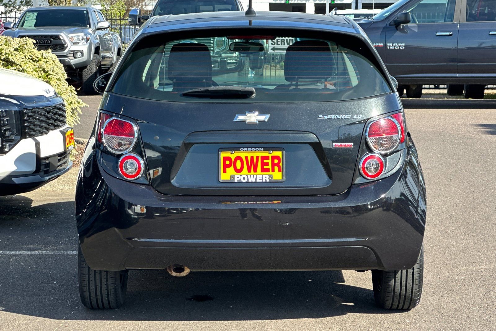 Used 2014 Chevrolet Sonic LT w/ Fun and Sun Package FWD image 5
