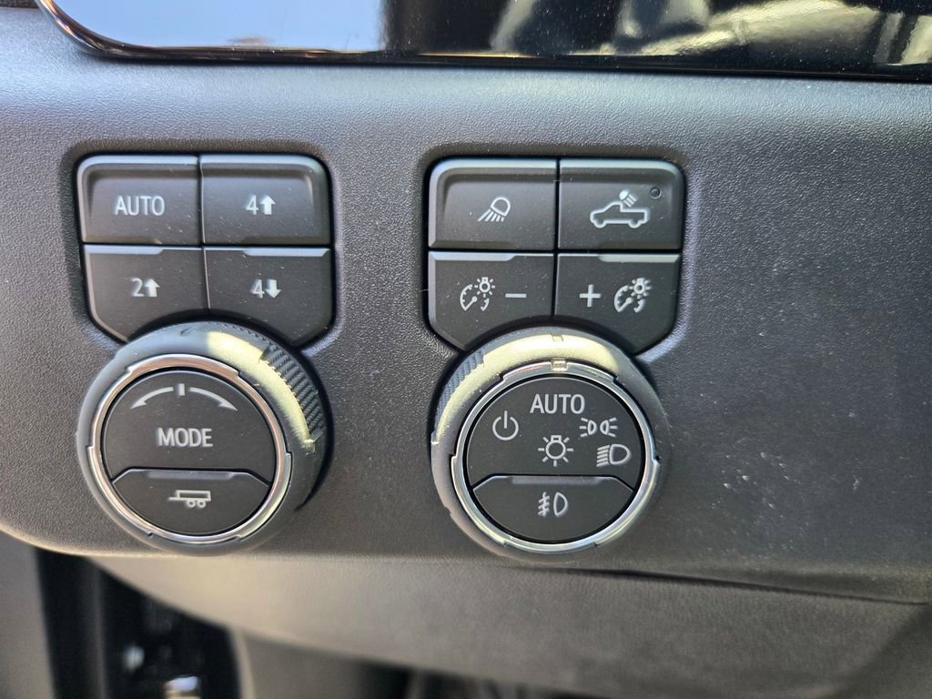 New 2026 Chevrolet Silverado 1500 LT Trail Boss w/ LT Trail Boss Premium Package AWD/4WD image 18